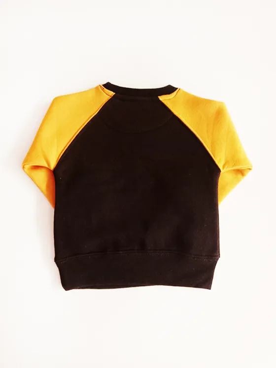 WS25-Black Headphones Sweatshirt (1-11Y)